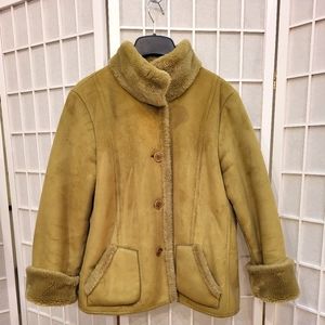 Fuchs Schmitt Cozy Winter Coat in soft green, size 8